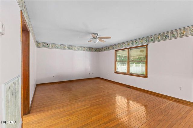 909 Highland Avenue, Bristol, VA 24201