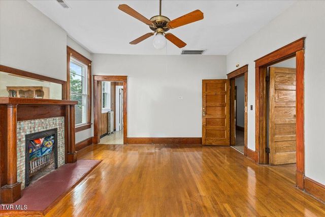 909 Highland Avenue, Bristol, VA 24201