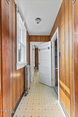 909 Highland Avenue, Bristol, VA 24201