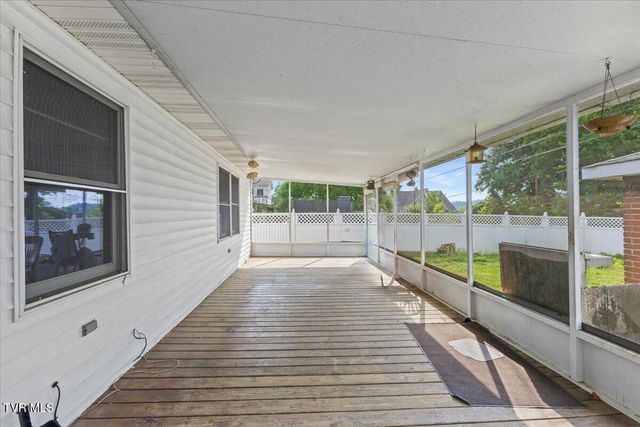 909 Highland Avenue, Bristol, VA 24201