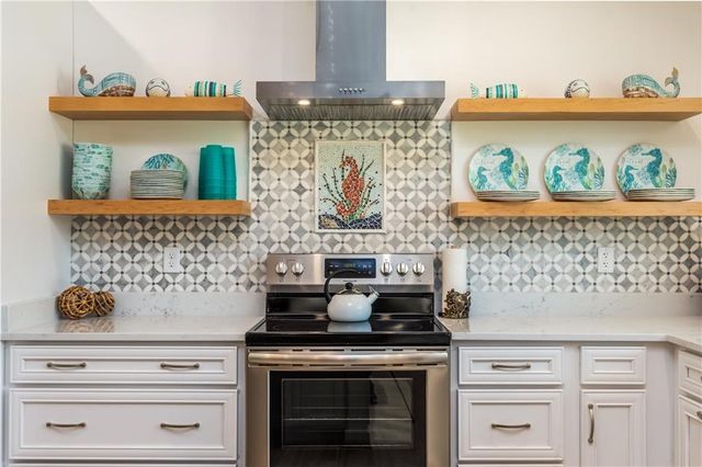 131 Bienville Boulevard, Dauphin Island, AL 36528