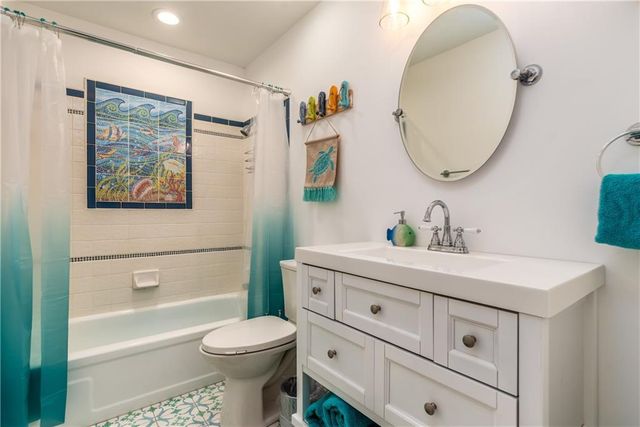 131 Bienville Boulevard, Dauphin Island, AL 36528