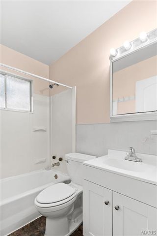 9524 Guthrie Avenue, St Louis, MO 63134