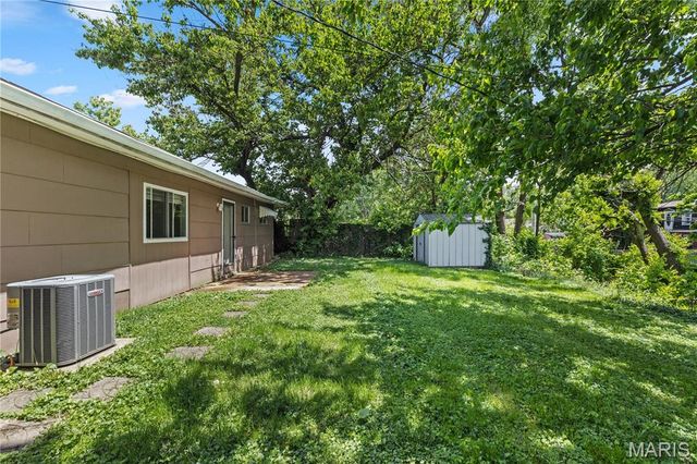 9524 Guthrie Avenue, St Louis, MO 63134