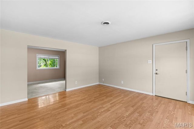 9524 Guthrie Avenue, St Louis, MO 63134