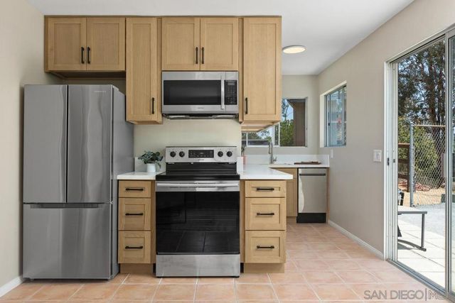 974 Via Hillview, Fallbrook, CA 92028