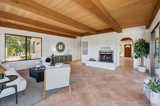 974 Via Hillview, Fallbrook, CA 92028