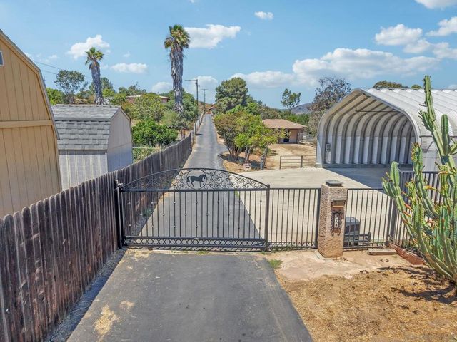 974 Via Hillview, Fallbrook, CA 92028