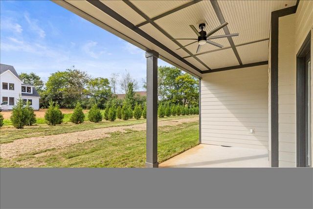 10553 E Brainerd Road, Apison, TN 37302