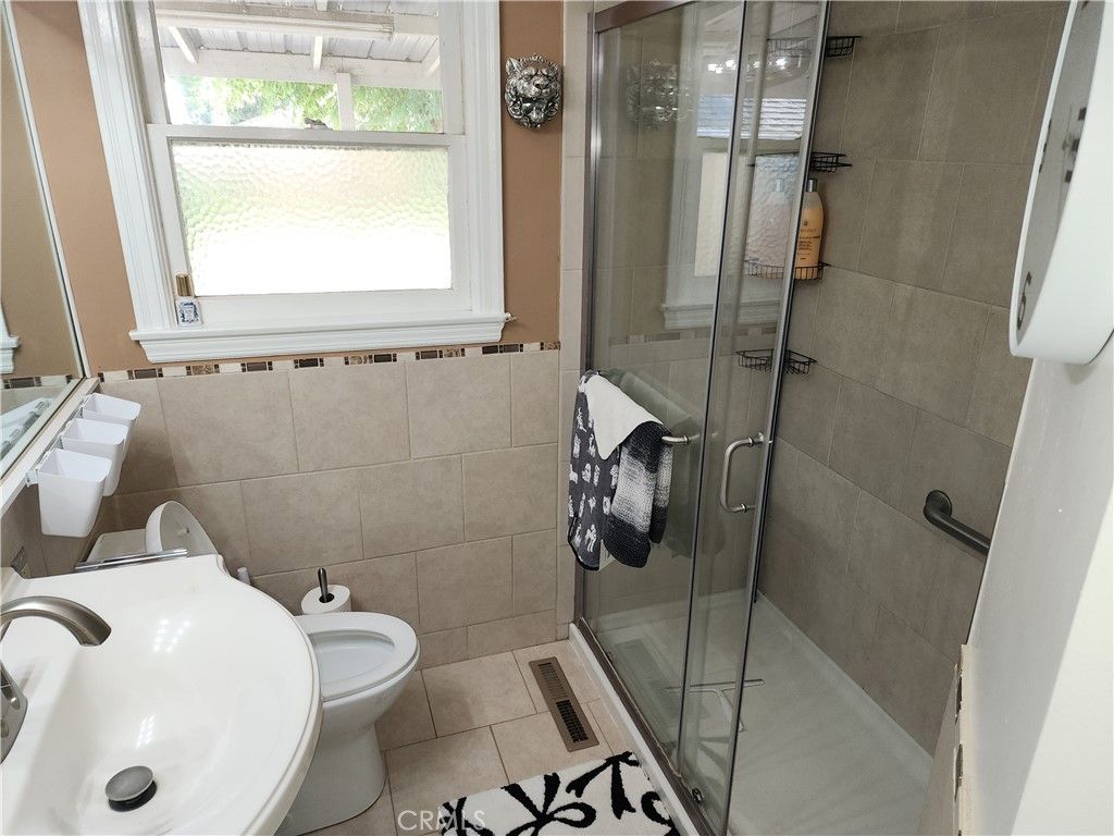 Image 17 of property listing at 755 California, Gridley, CA 95948