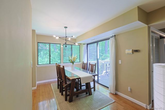 156 Stone Meadow, South Salem, NY 10590