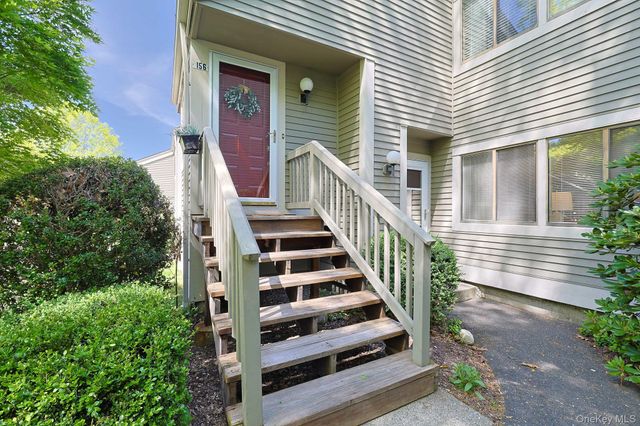 156 Stone Meadow, South Salem, NY 10590