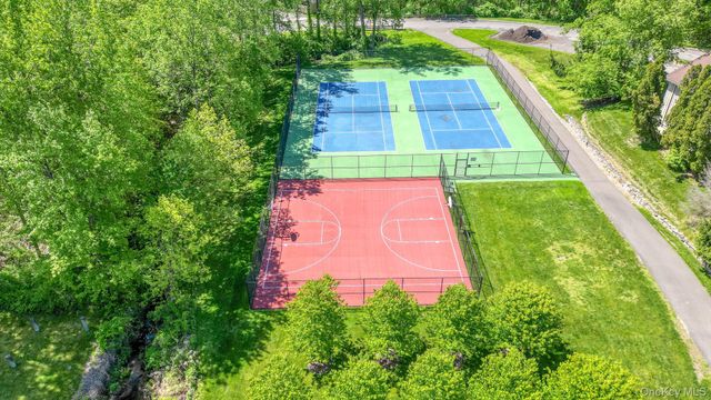 156 Stone Meadow, South Salem, NY 10590
