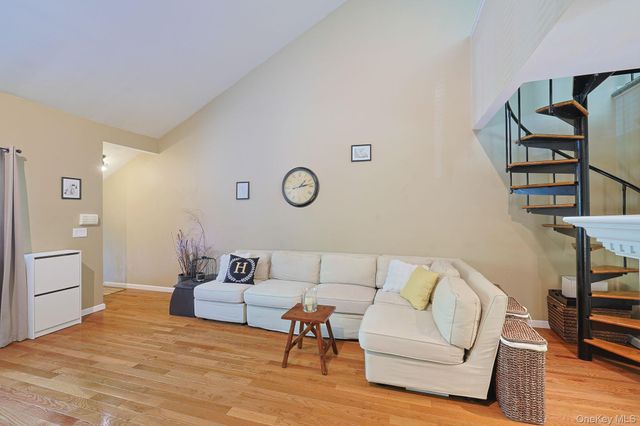156 Stone Meadow, South Salem, NY 10590