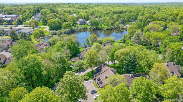 156 Stone Meadow, South Salem, NY 10590
