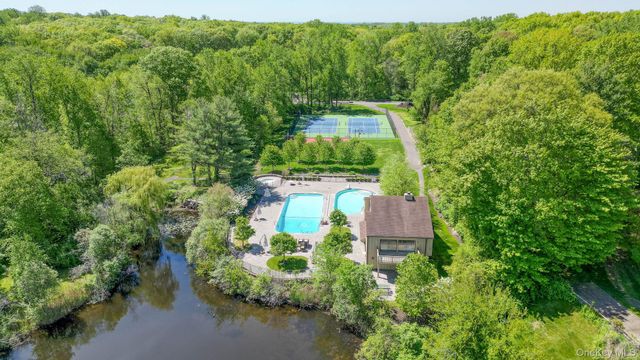 156 Stone Meadow, South Salem, NY 10590
