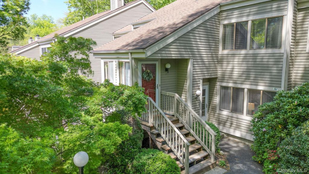 156 Stone Meadow, South Salem, NY 10590