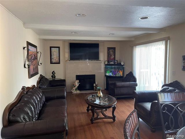 36146 Almont Drive, Sterling Heights, MI 48310
