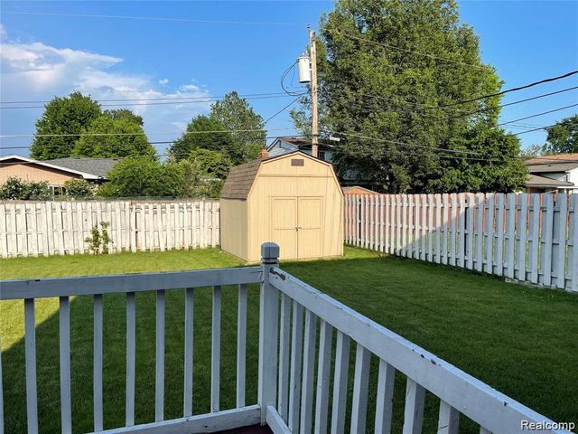36146 Almont Drive, Sterling Heights, MI 48310