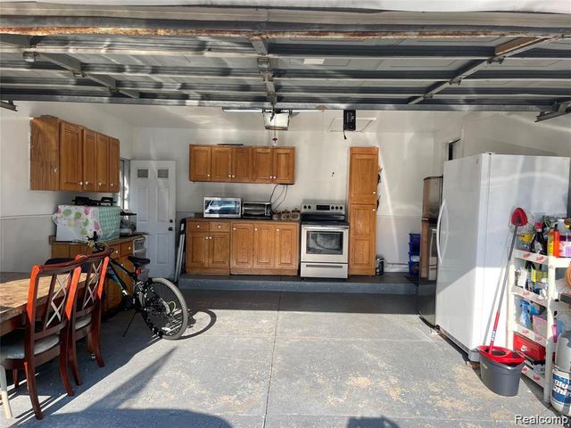 36146 Almont Drive, Sterling Heights, MI 48310