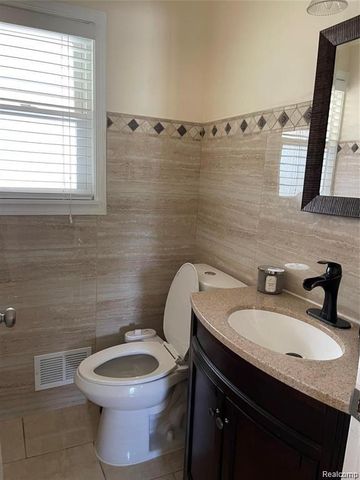36146 Almont Drive, Sterling Heights, MI 48310