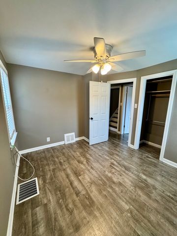 11042 S State Line Road, Chicago, IL 60617