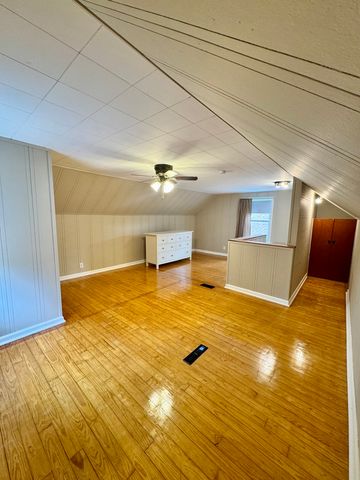 11042 S State Line Road, Chicago, IL 60617