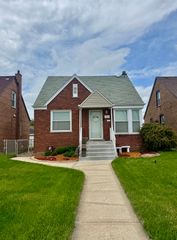 11042 S State Line Road, Chicago, IL 60617