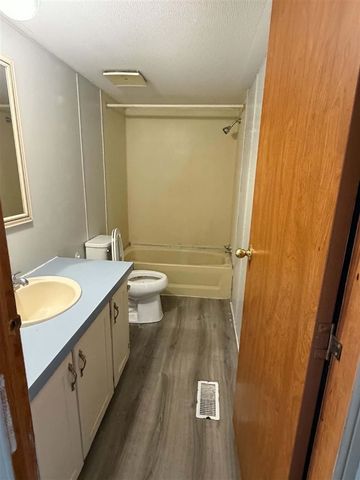 866 Riverbend Lane, Middleville, MI 49333