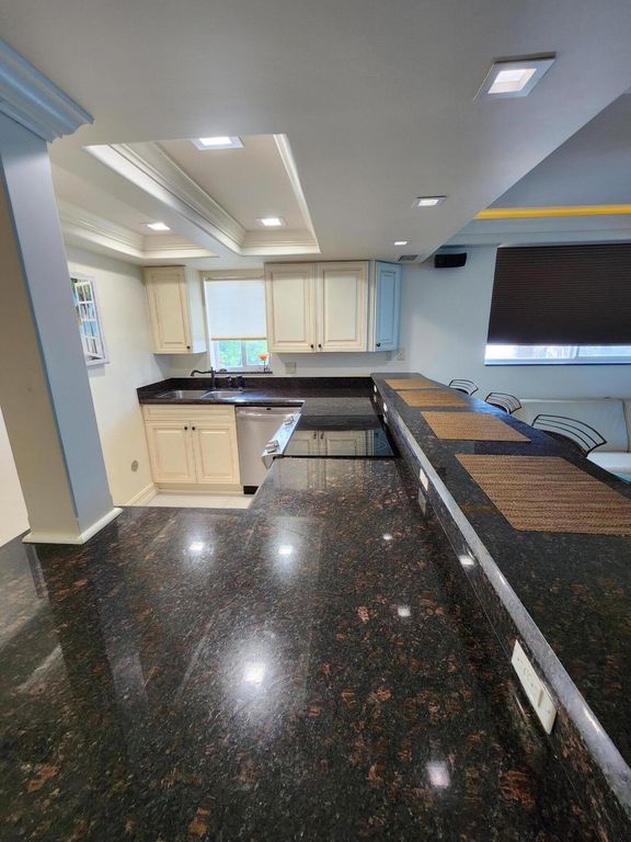 2080 E Hillsboro Boulevard 108, Deerfield Beach, FL 33441