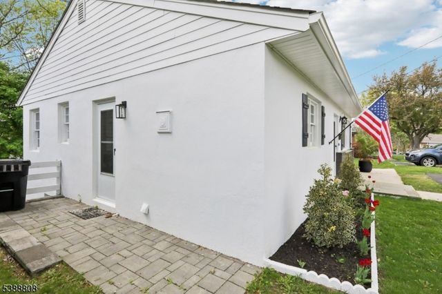 8 Oak St, Netcong Boro, NJ 07857