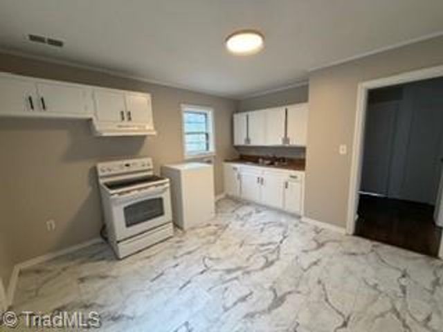 2053 Cannon Avenue, Winston-salem, NC 27105