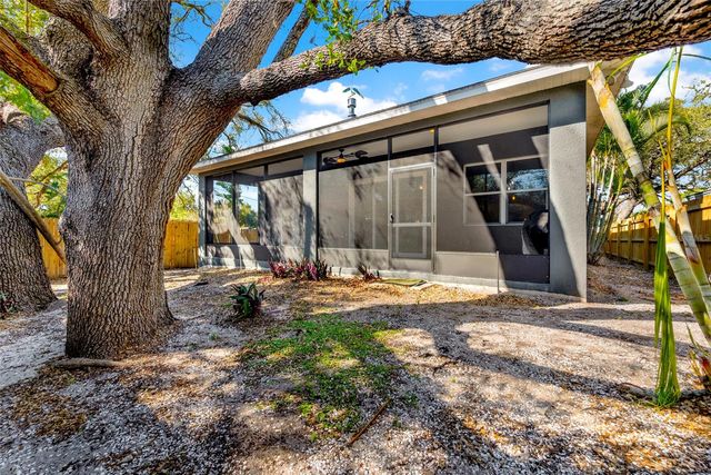 131 PENNSYLVANIA AVENUE, Palm Harbor, FL 34683