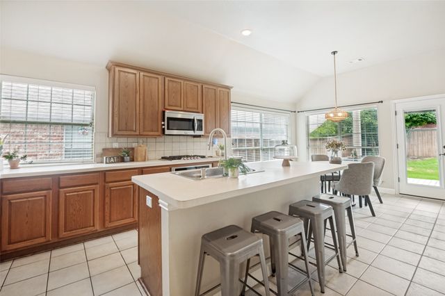 2615 Elliott Avenue, Mansfield, TX 76063