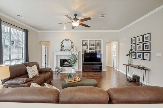 2615 Elliott Avenue, Mansfield, TX 76063