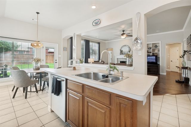 2615 Elliott Avenue, Mansfield, TX 76063