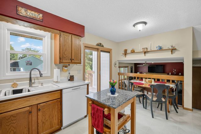 4707 Palm Avenue, Des Moines, IA 50310