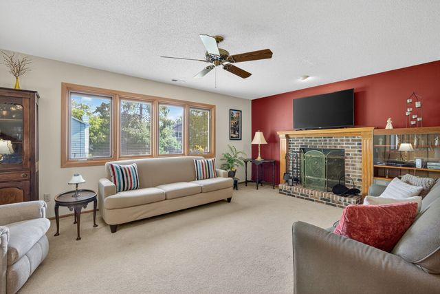 4707 Palm Avenue, Des Moines, IA 50310