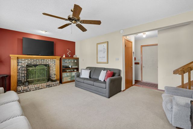 4707 Palm Avenue, Des Moines, IA 50310