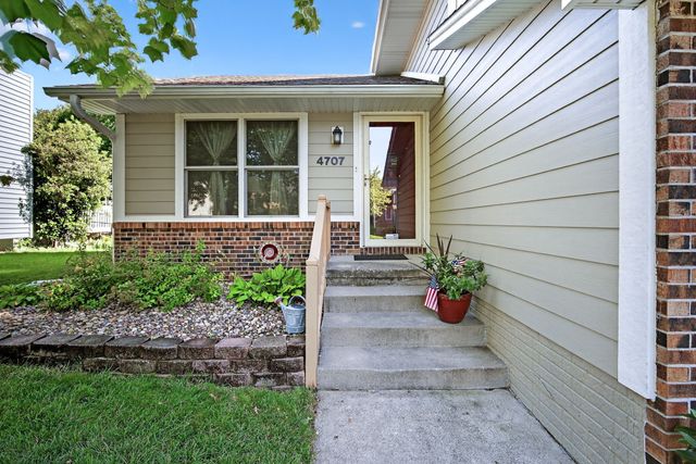 4707 Palm Avenue, Des Moines, IA 50310