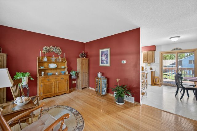 4707 Palm Avenue, Des Moines, IA 50310