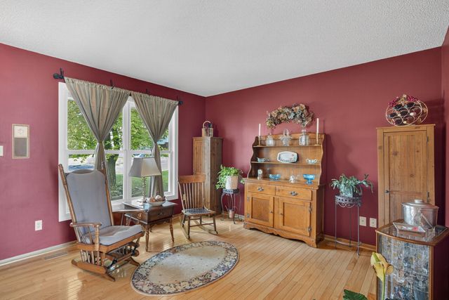 4707 Palm Avenue, Des Moines, IA 50310