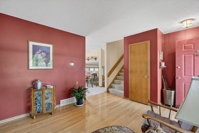 4707 Palm Avenue, Des Moines, IA 50310