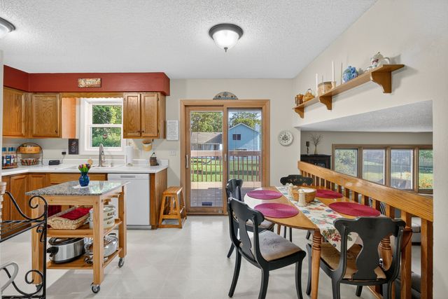 4707 Palm Avenue, Des Moines, IA 50310