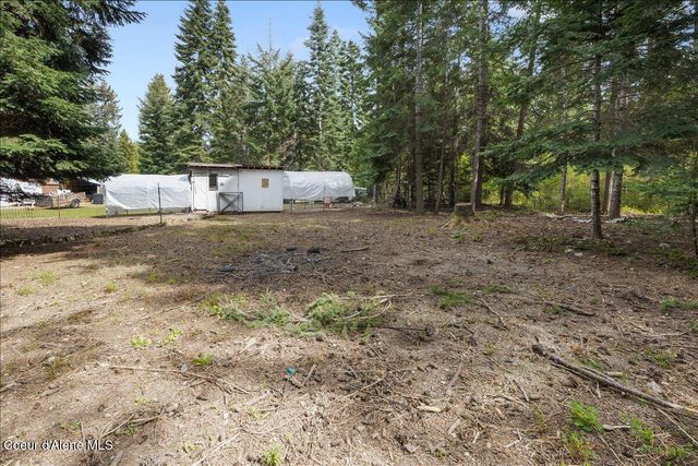 30758 N Caravelle Rd, Athol, ID 83801