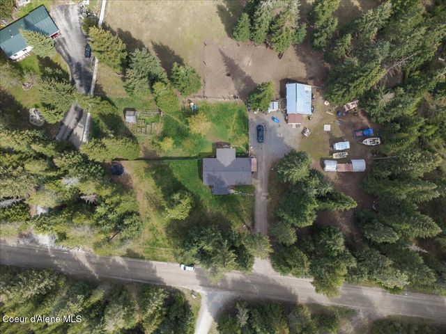30758 N Caravelle Rd, Athol, ID 83801