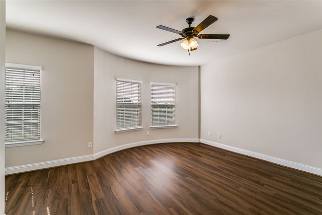 2500 Rockbrook Drive B97, Lewisville, TX 75067