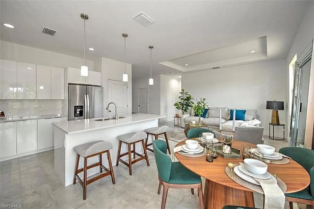 9006 S Castle Circle, Labelle, FL 33935