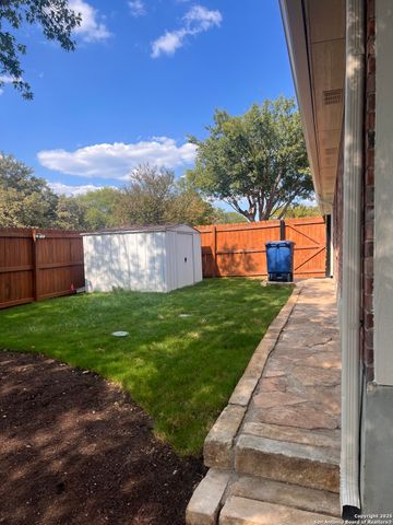15711 Knollcircle, San Antonio, TX 78247