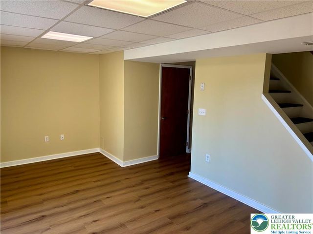 5039 SHAWNEE Boulevard, North Whitehall Twp, PA 18078